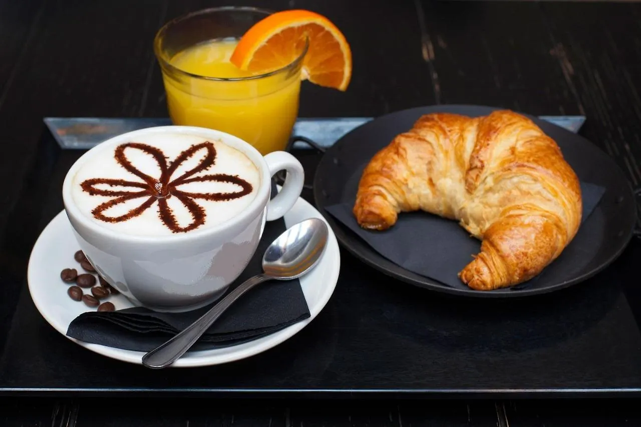 Guest house Well Come - Palazzo Reale Hotel Naples Italy