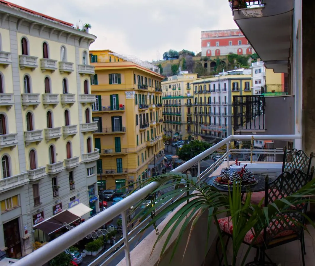 Well Come - Palazzo Reale Hotel Naples Guest house
