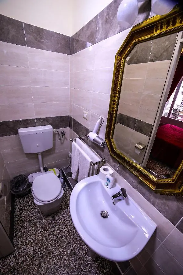 Guest house Well Come - Palazzo Reale Hotel Naples
