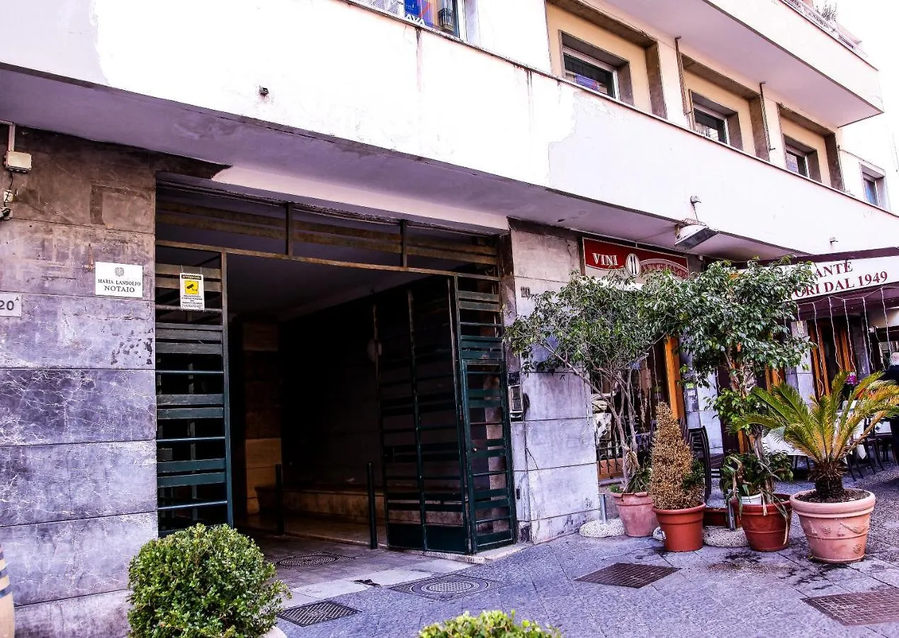 Well Come - Palazzo Reale Hotel Naples